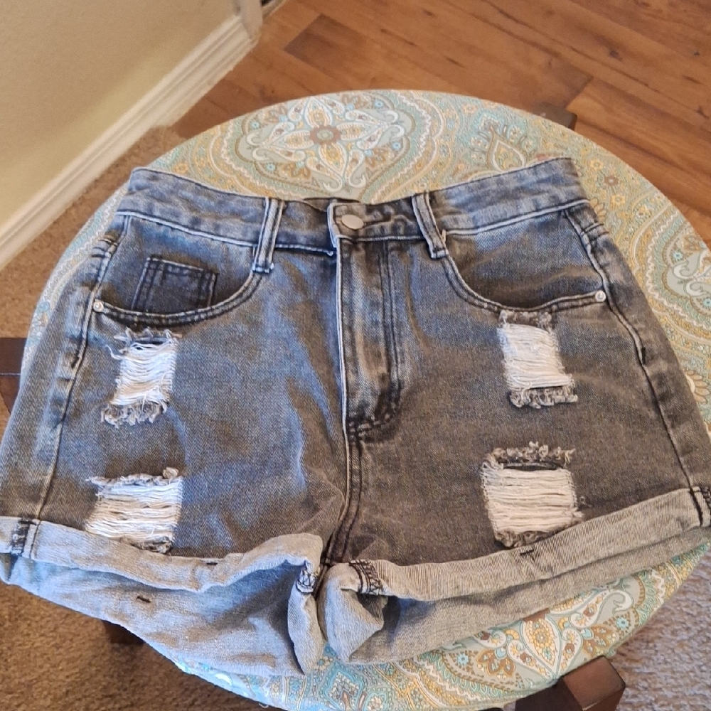 🔥🔥 HOT DEAL SHEIN Gray Distressed Jean Shorts High-Waisted. Size Small